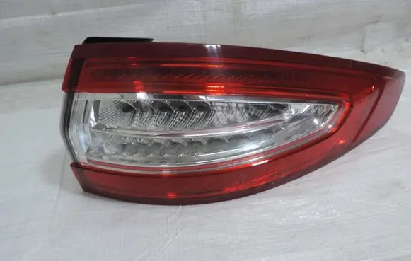 Ford Mondeo MK V Rear/tail lights DS73-13404-FJ