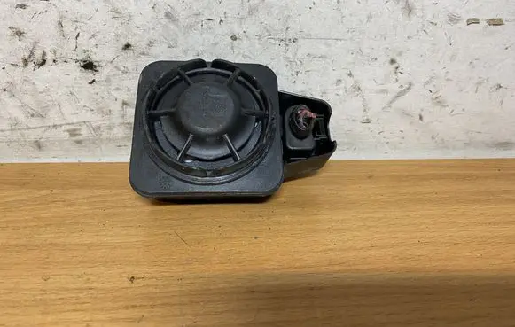 Volkswagen Golf VII Alarm system siren 5Q0951605A C1966