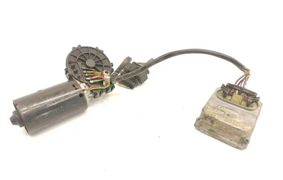 Seat Alhambra (Mk1) Wiper motor 0390241430 1395108