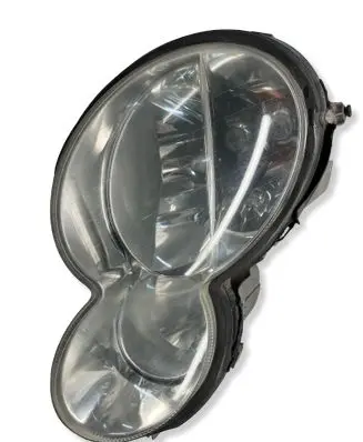 Mercedes-Benz C W203 Headlight/headlamp 15084600