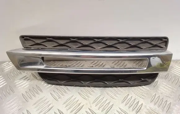 Mercedes-Benz GL X166 Front fog light trim/grill A1668201456 A1668843722
