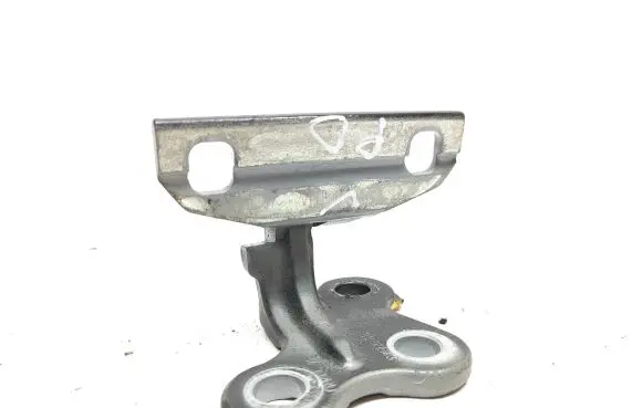 Volvo V60 Front door upper hinge 31299543