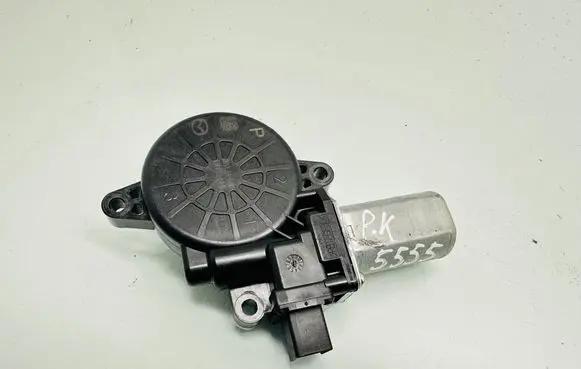 Mazda CX-5 Front door window regulator motor D6515958X