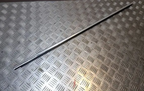 Volkswagen PASSAT B7 USA Rear door glass trim molding NERA
