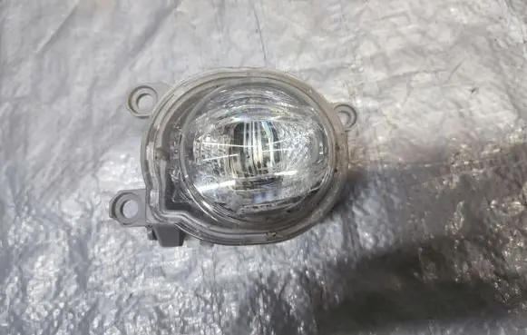 Toyota RAV 4 (XA50) Front fog light 81220-12240