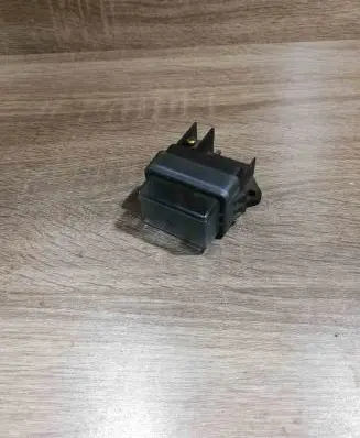 Volkswagen Golf III Other relay 14878a