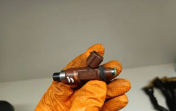 Subaru Outback Fuel injector 146093201