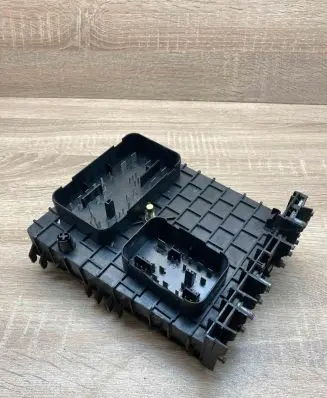 Audi A3 S3 8P Fuse module 1K0937124H