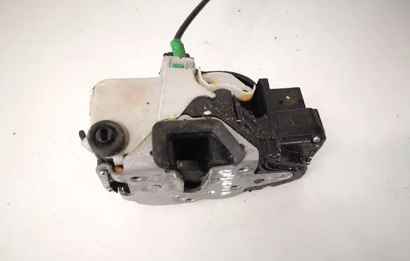 Opel Astra J Front door lock 13579518