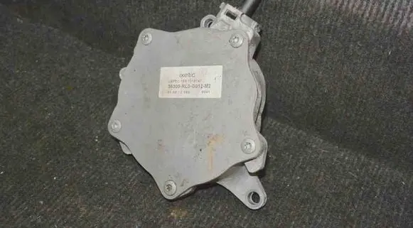 Honda Civic IX Vacuum pump 36300RL0G012M2