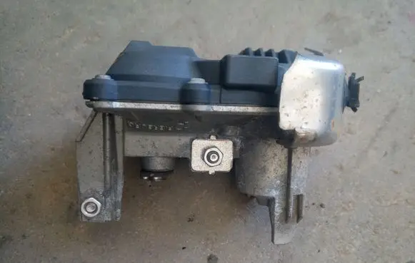 Nissan X-Trail T32 Other exhaust manifold parts 