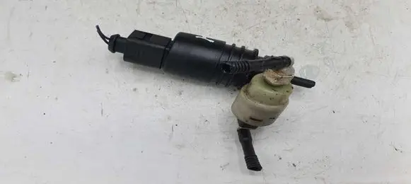 Audi A4 S4 B7 8E 8H Windscreen/windshield washer pump 3028143