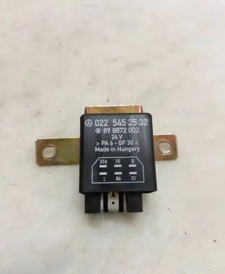 Mercedes-Benz Vario Window wiper relay 0225452532 898872000