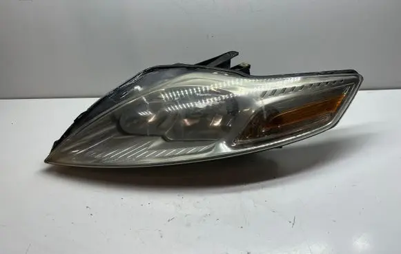 Ford Mondeo MK IV Headlight/headlamp 1136401