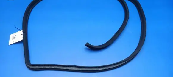 Front door rubber seal