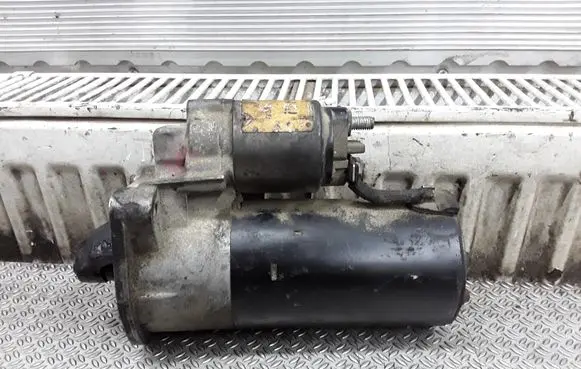 KIA Carens I Starter motor BD39TU 550570