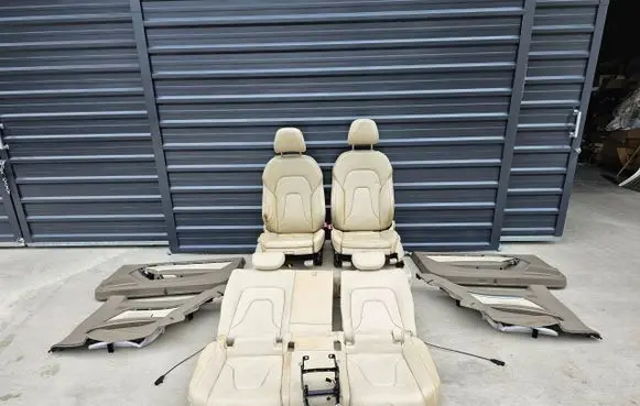 Audi A5 Seat set 8T0