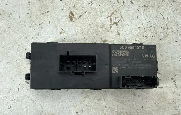 Audi Q3 F3 Tailgate/trunk control unit/module 5Q0959107J 5Q0959107S A2C73762918