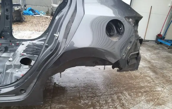 Mazda 3 III Rear quarter panel 46G