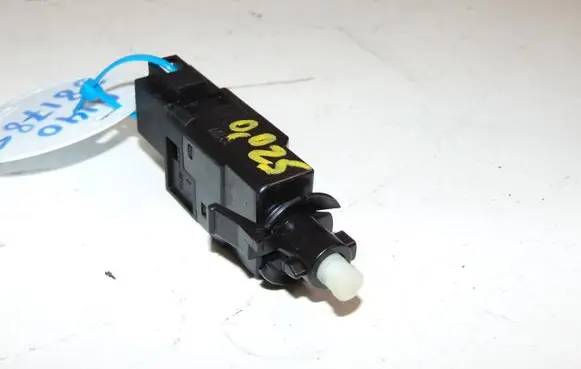 Mercedes-Benz Vito Viano W638 Brake pedal sensor switch A0015458709