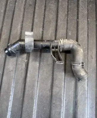 Intercooler hose/pipe