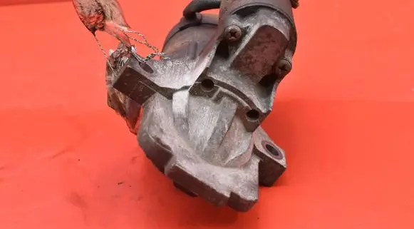 Mazda 3 I Starter motor M000T90981