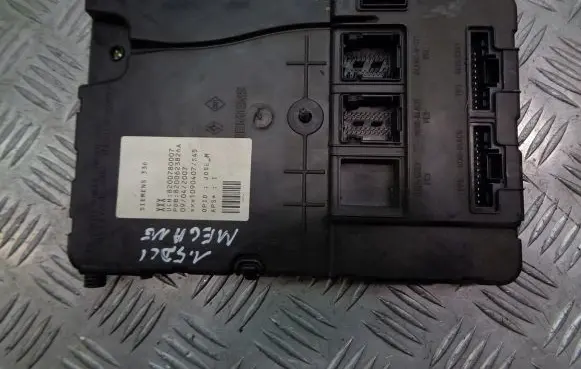 Renault Megane II High voltage junction box 8200780007
