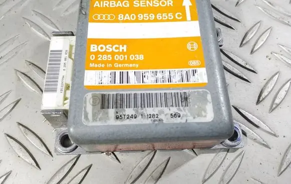 Audi A4 S4 B5 8D Airbag control unit/module 8A0959655C 0285001038