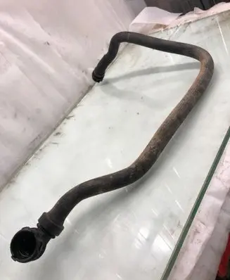 Citroen Berlingo Engine coolant pipe/hose 9812441980