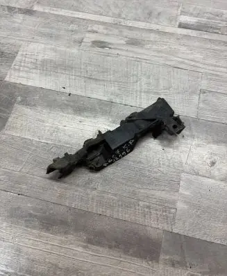 Audi A6 S6 C7 4G Front bumper mounting bracket 4G0807283 106110