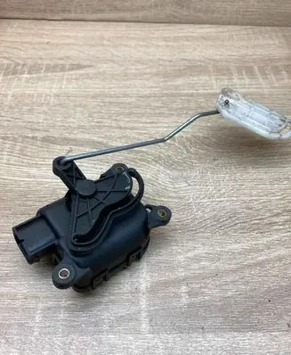 Audi A6 S6 C5 4B Air flap motor/actuator 4B1820511C 0132801129
