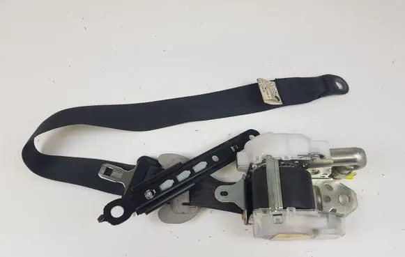 Lexus IS 220D-250-350 Front seatbelt 7M7750P 079576