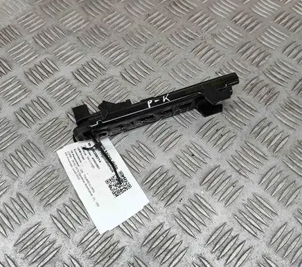Volkswagen Touareg II Seat belt adjustment motor 3C8857819