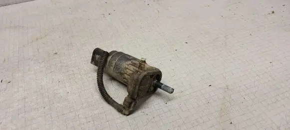 Volkswagen Caddy Windscreen/windshield washer pump 1K6955651