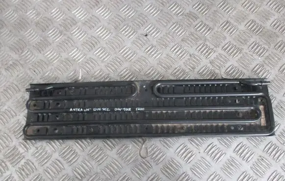 Opel Astra H Fuel cooler (radiator) 