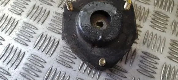 Nissan Primera Coil spring mount 