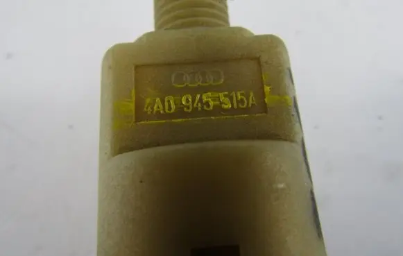 Audi A6 S6 C5 4B Brake pedal sensor switch 4A0945515A
