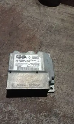 Citroen C4 I Airbag control unit/module 9662643680