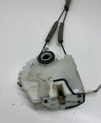 Honda FR-V Rear door lock