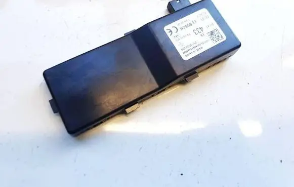 Opel Mokka Antenna control unit P13503204 F00HJ00487