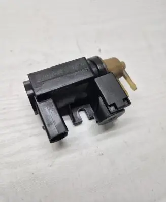 Volvo S80 Turbo solenoid valve 31293964 11T035 70232502