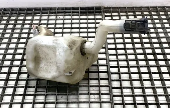 Fiat Grande Punto Windshield washer fluid reservoir/tank 430036418