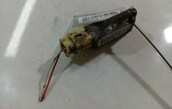 Nissan Tiida C11 Airbag deployment crash/impact sensor 