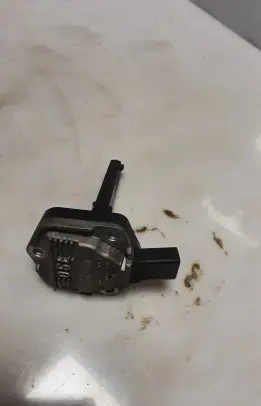 Audi A6 S6 C6 4F Oil level sensor 06E907660 6PR00807905