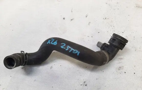 Volkswagen Touareg I Engine coolant pipe/hose 7L6122291M