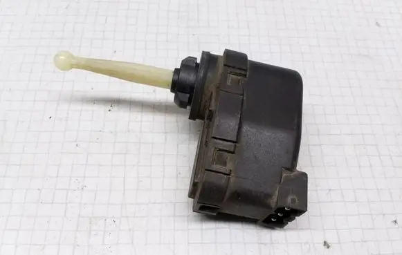 BMW 3 E36 Headlight level adjustment motor 0307851327