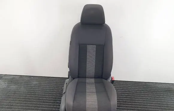 Volkswagen Golf V Front passenger seat 
