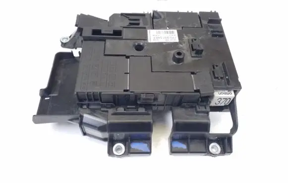 Volkswagen Touareg II Fuse module 7P0937548F
