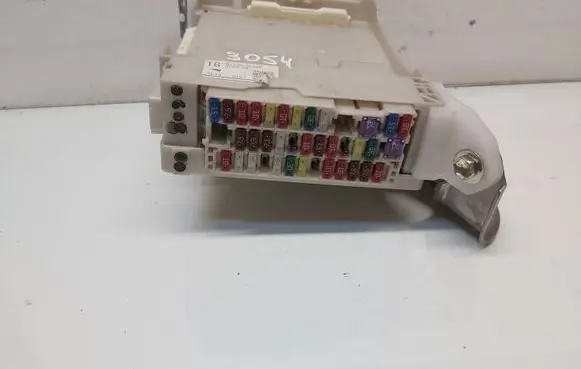 Lexus GX J150 Fuse module 8273060180