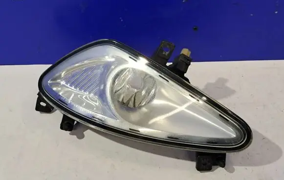 Mercedes-Benz S W221 Front fog light A2218200156 0305074001